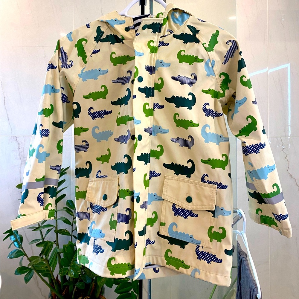 Alligator print kid rain coat size 10